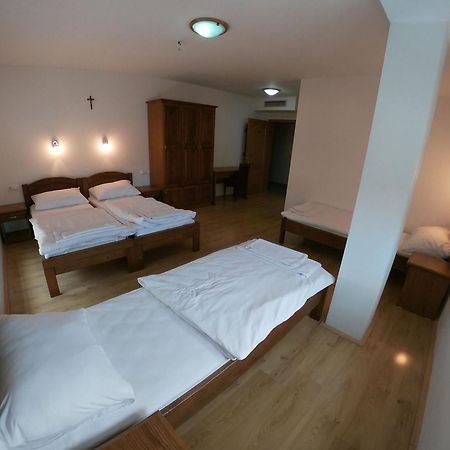 Hotel Bagaric -Ispod Brda Ukazanja Adress Kraljice Mira 56 Bijakovci Medugorje Экстерьер фото